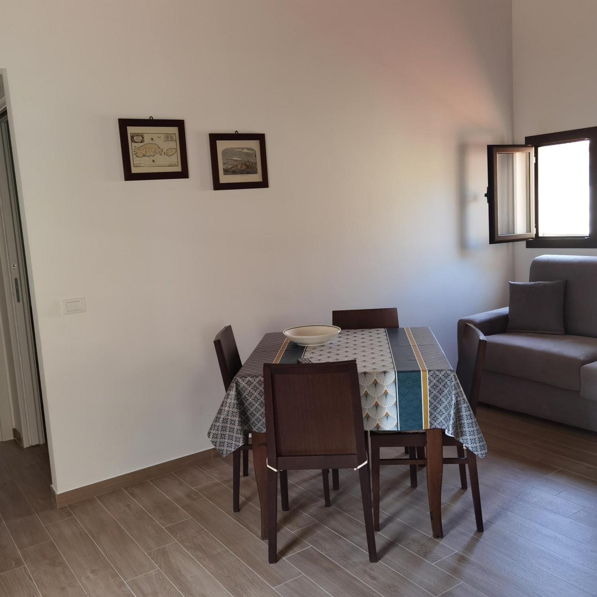 Casa Cleo Apartment Чефалу Стая снимка